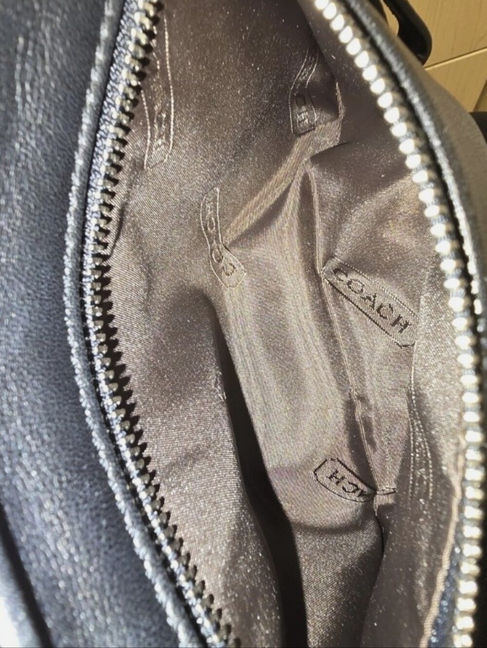 Coach Leather Cosmetic pouch - Picture 4 of 4